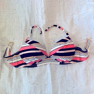 Victoria Secret the Ángel swimsuit top